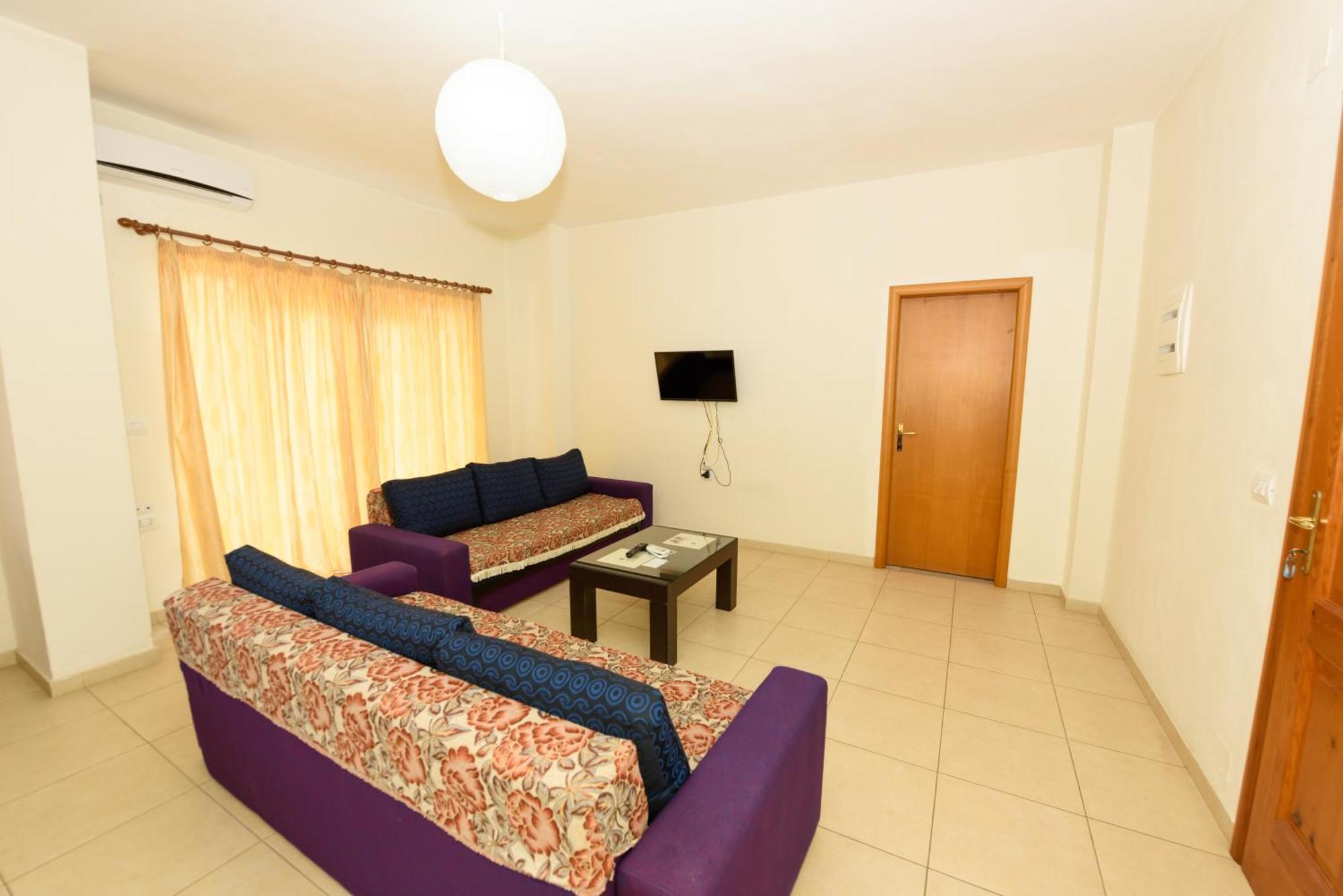Vasili'S Family Apartments Himare Exterior foto