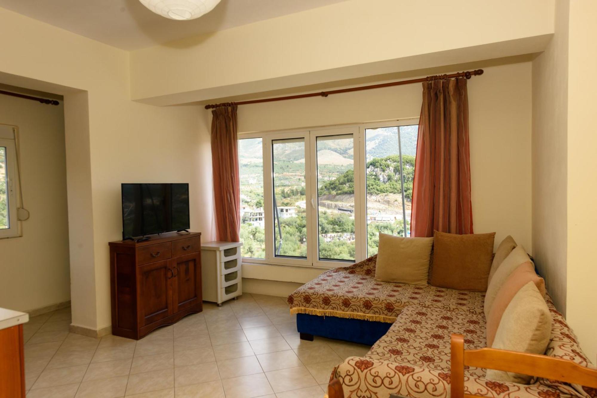 Vasili'S Family Apartments Himare Exterior foto