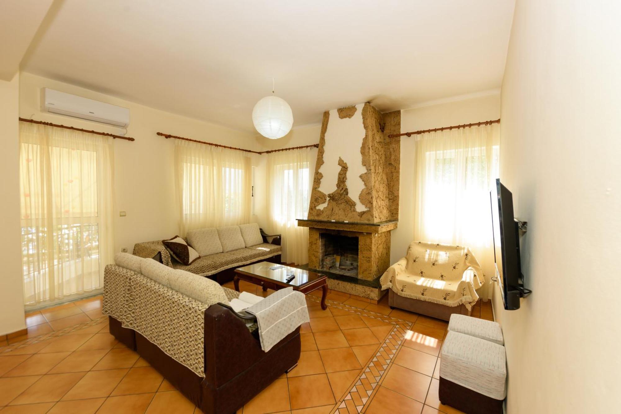 Vasili'S Family Apartments Himare Exterior foto