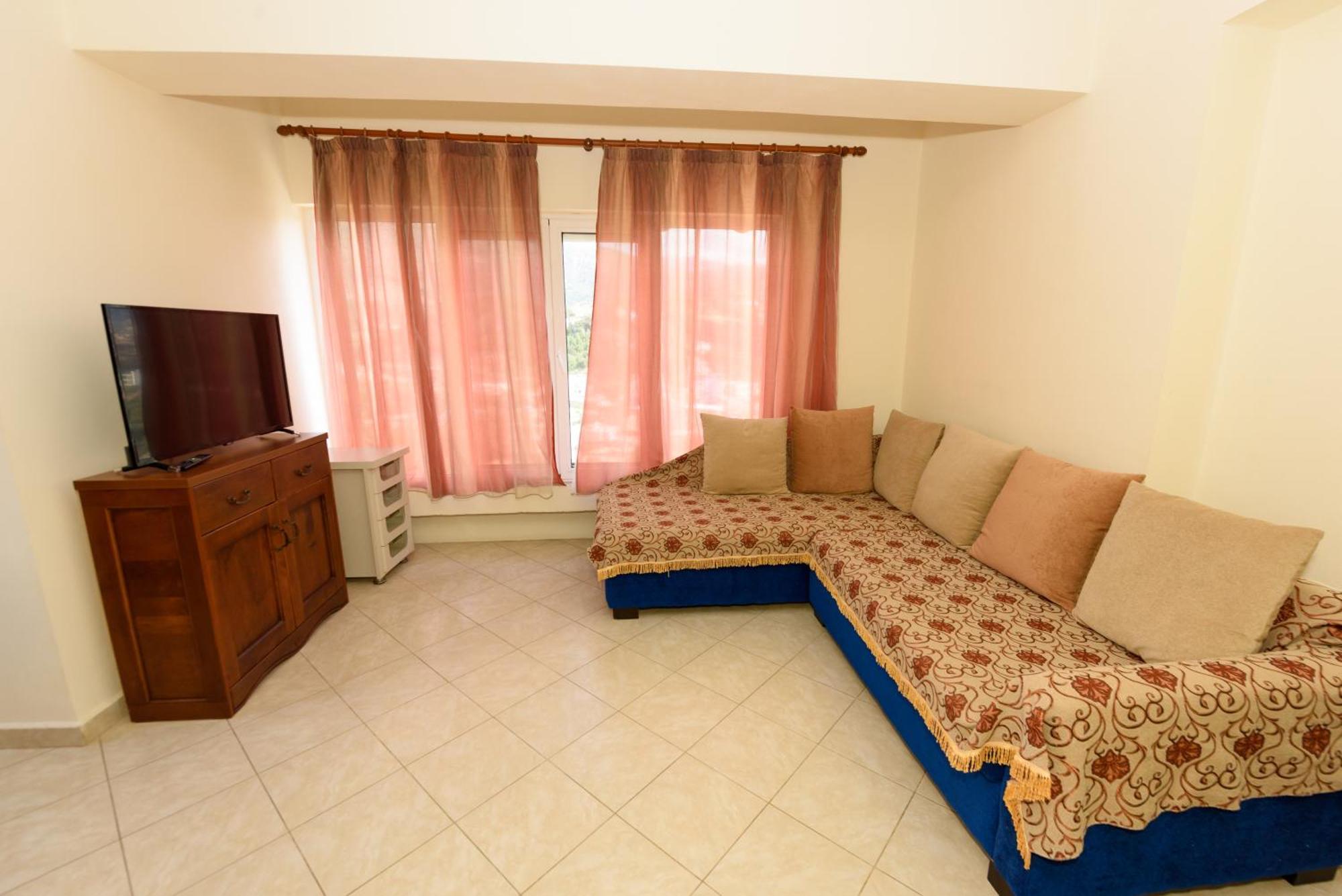 Vasili'S Family Apartments Himare Exterior foto